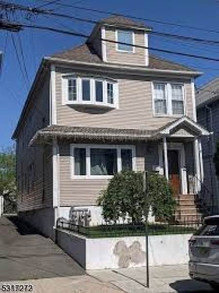 712 Jackson Ave 1 - Photo 1