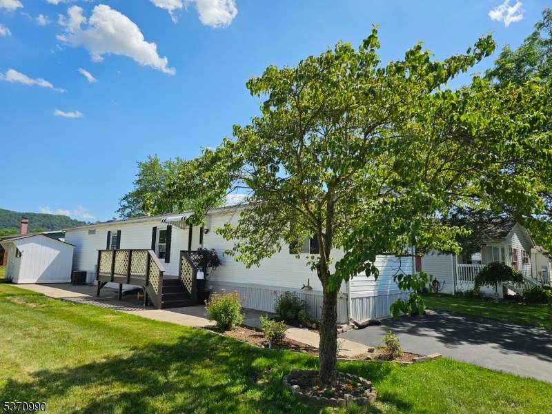 10 Clover Lane - Photo 1