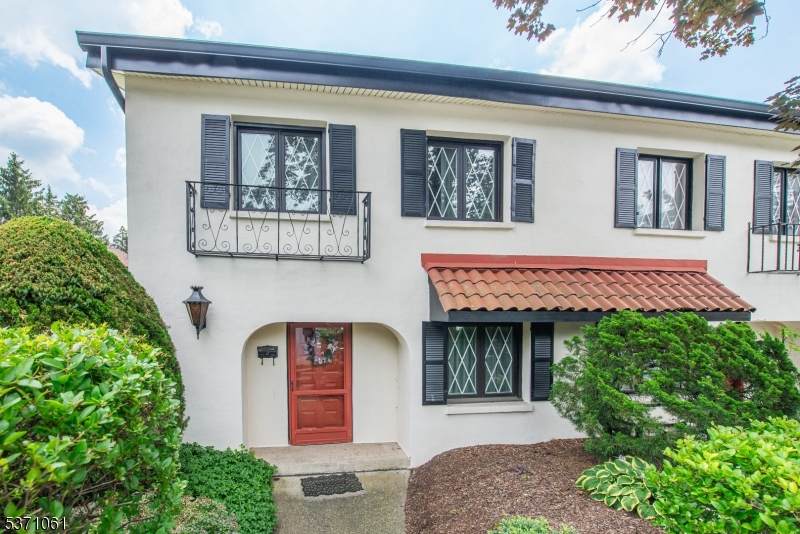 11 Dorado Dr - Photo 1