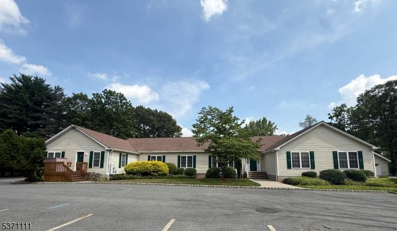 1081 Littleton Rd - Photo 1