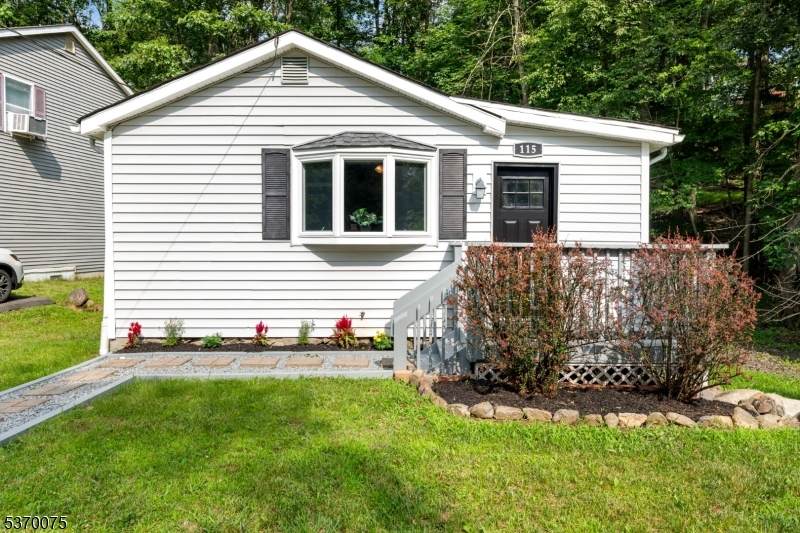 115 Dartmouth Trl - Photo 1