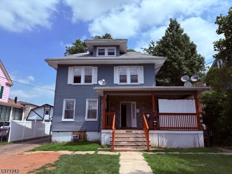 1327 North Ave - Photo 1