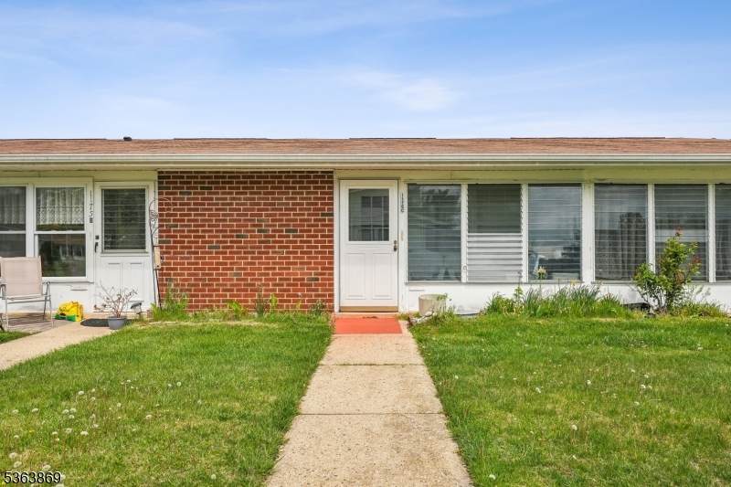 1175 Clydebank Ct - Photo 1