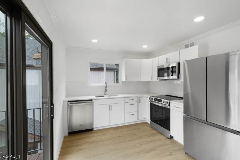 116 Alpine Ct - Photo 1