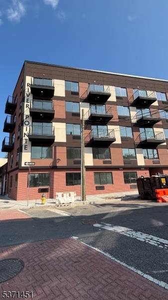 486 Market St - Photo 1