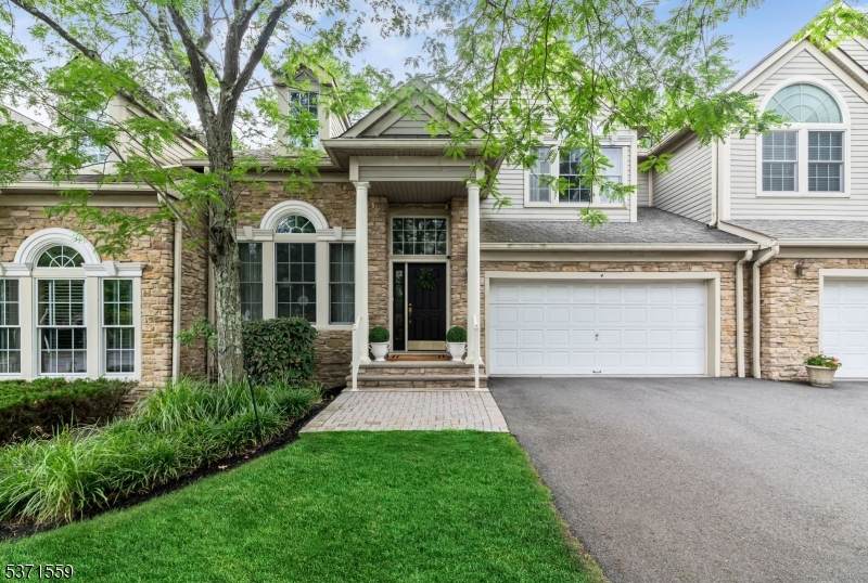 4 Alpine Dr - Photo 1