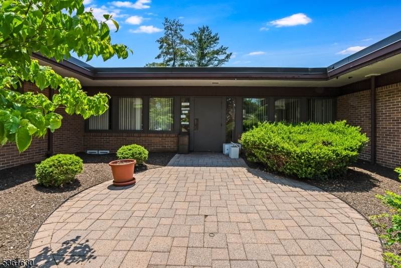 8 Shunpike Rd - Photo 1