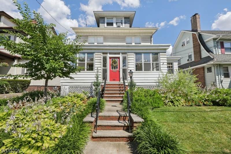 341 Parker St - Photo 1