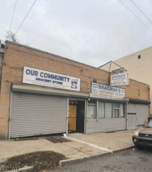 391 Hawthorne Ave - Photo 1