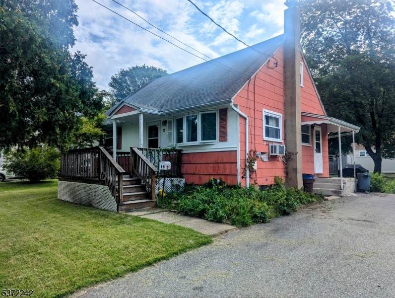 15 Janet Dr - Photo 1