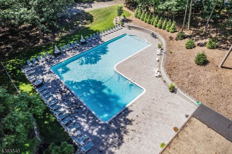 48 Troy Dr - Photo 1