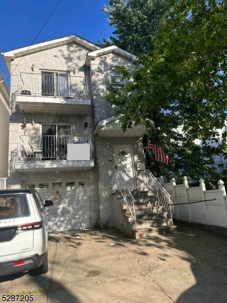 10 Miller St - Photo 1