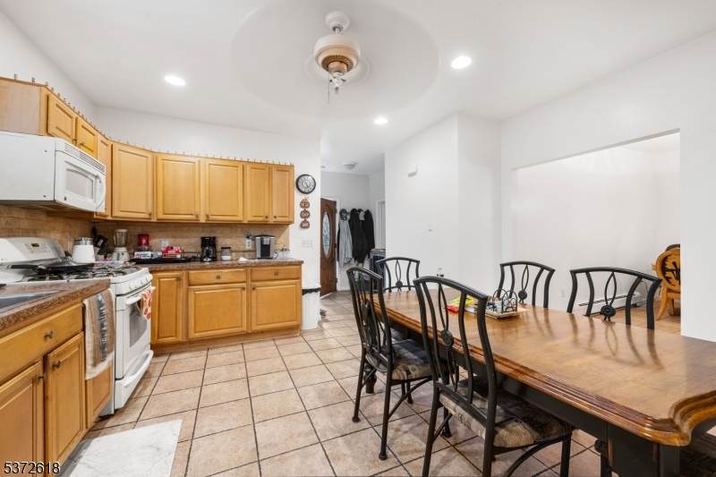 80 Heckel St - Photo 1