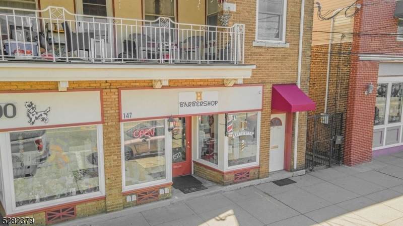 147 N Broadway - Photo 1