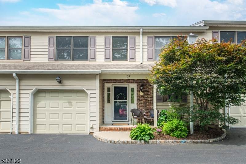 107 Sunrise Dr - Photo 1