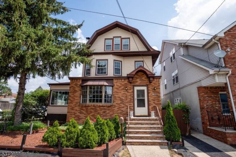 325 Valley Brook Ave - Photo 1