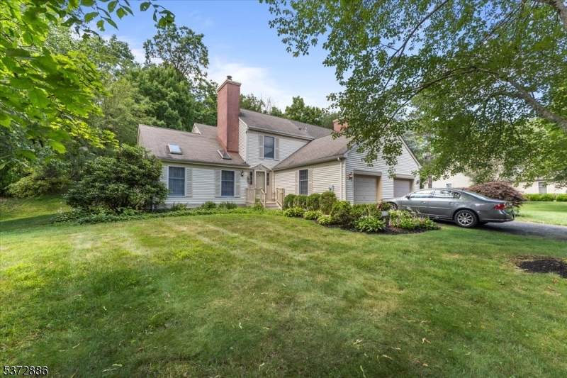 78 Commonwealth Dr - Photo 1