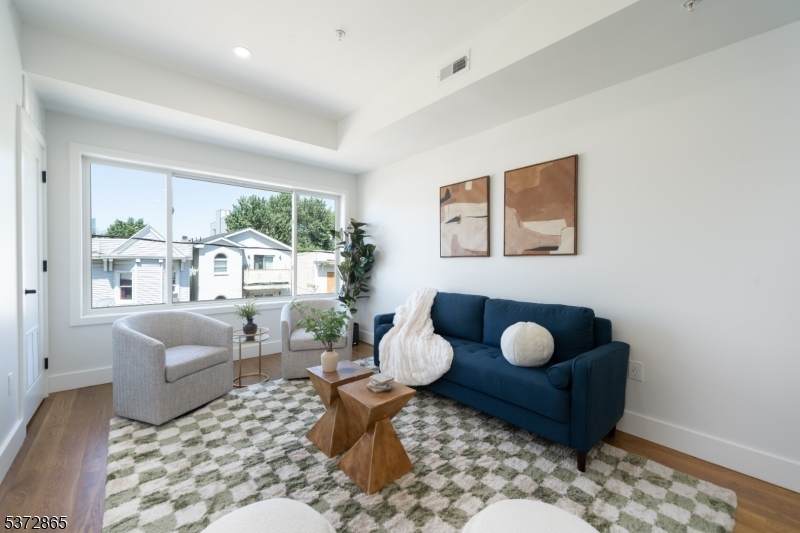 67 Virginia Ave - Photo 1