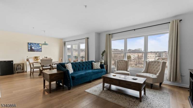 344 The Promenade - Photo 1