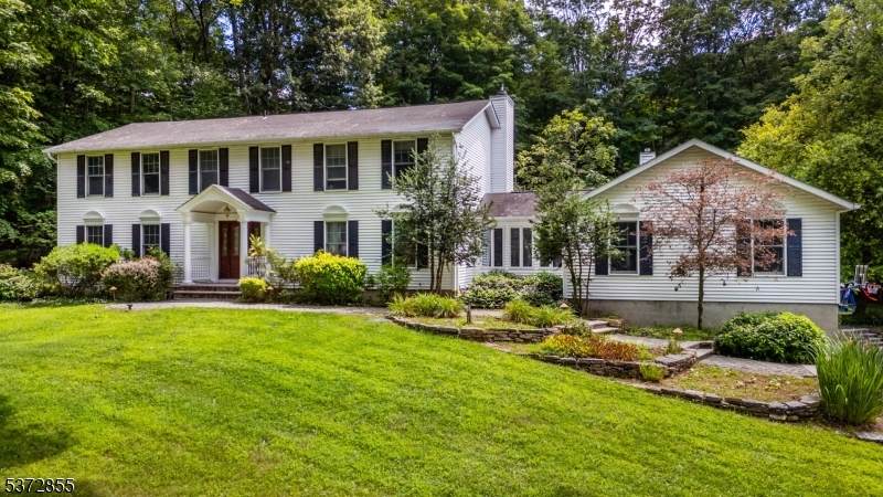 2 Higgins Dr - Photo 1