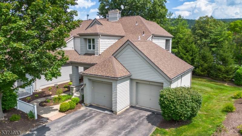 2 Harker Hill Dr - Photo 1