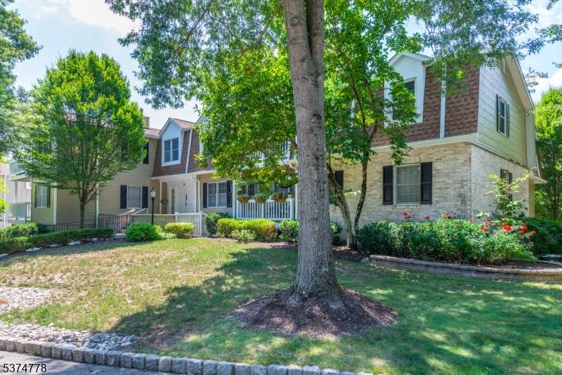 14 Heritage Dr - Photo 1