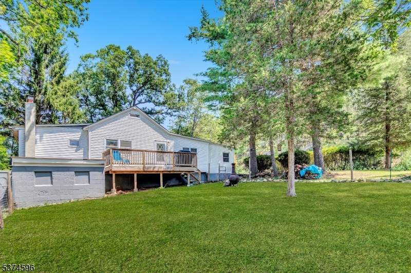 583 E Shore Rd - Photo 1