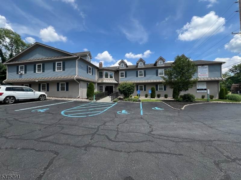 2253 South Ave - Photo 1