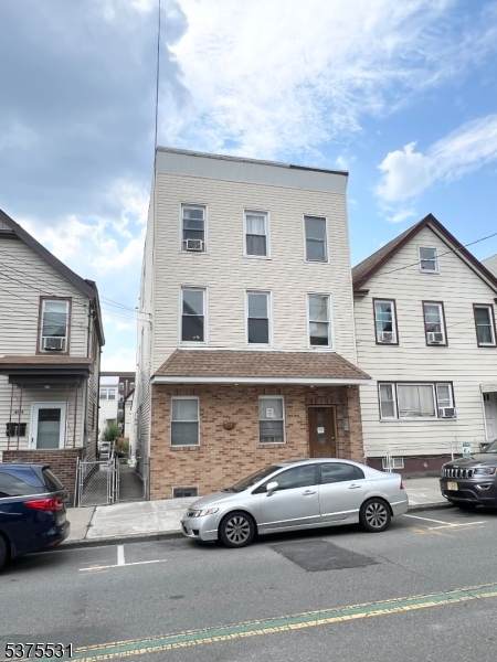 406 N 2Nd St - Photo 1