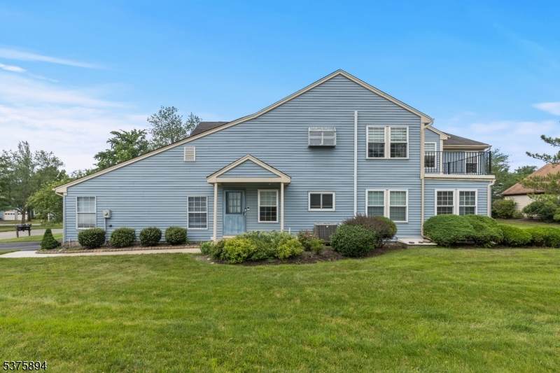 20 Dorchester Dr - Photo 1