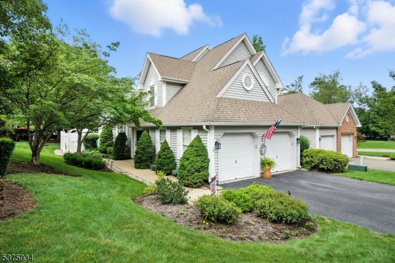 3 Evergreen Way - Photo 1
