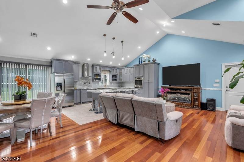 358 S Middlebush Rd - Photo 1