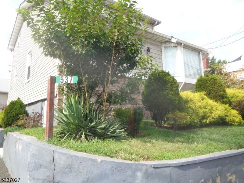 537 Us Highway 22 - Photo 1