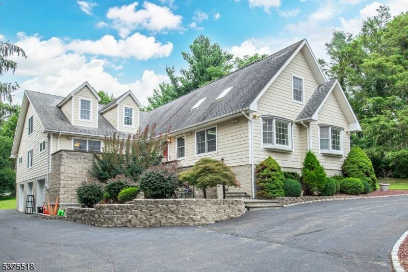 90 Eagle Rock Ave - Photo 1