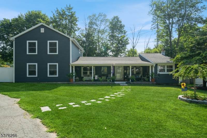 8 Saint Marys Pl - Photo 1