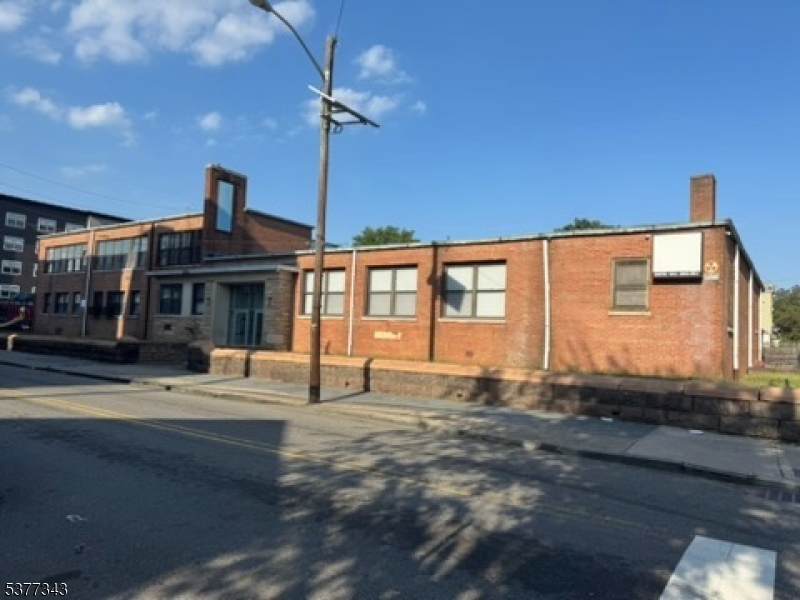 179 Carroll St - Photo 1