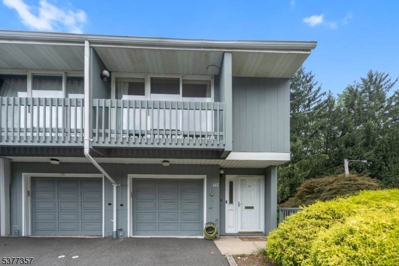 145 Marion Dr - Photo 1