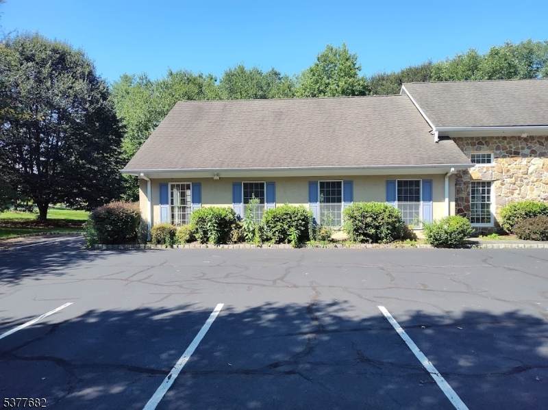 1 Brookfield Glen Dr - Photo 1