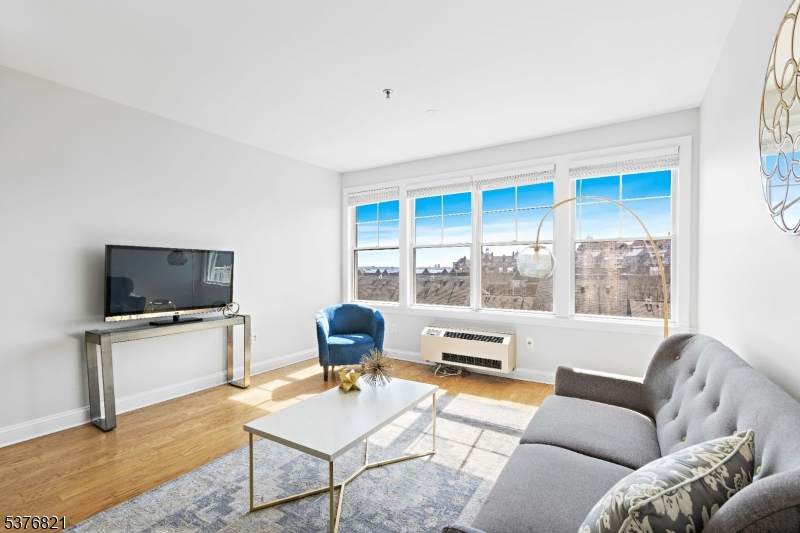 30 Constitution Way 409 - Photo 1