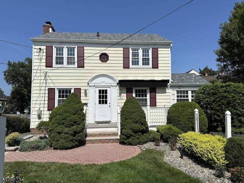 242 Main St - Photo 1