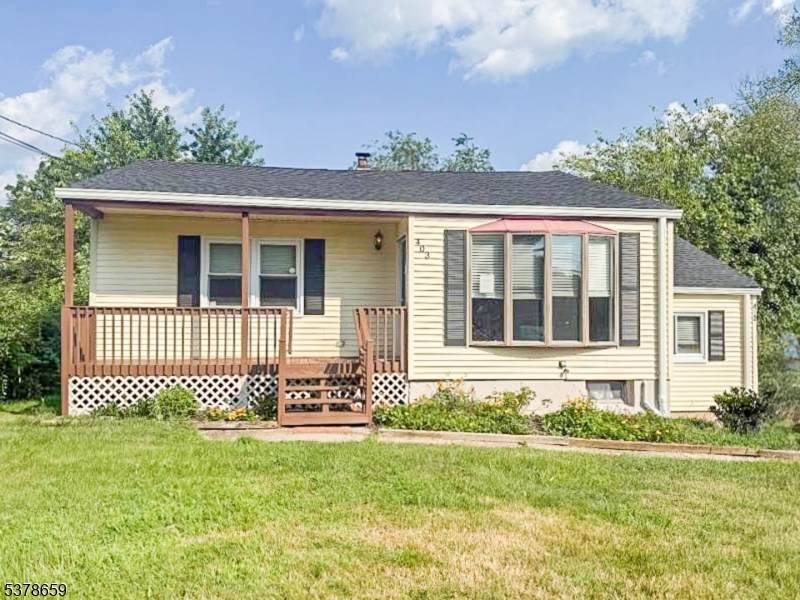 403 Girard Ave - Photo 1