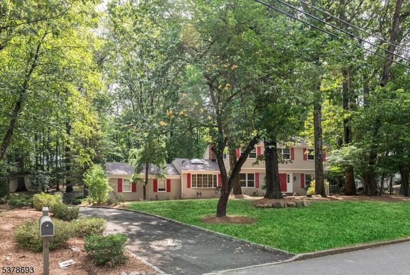 26 Murray Ave - Photo 1