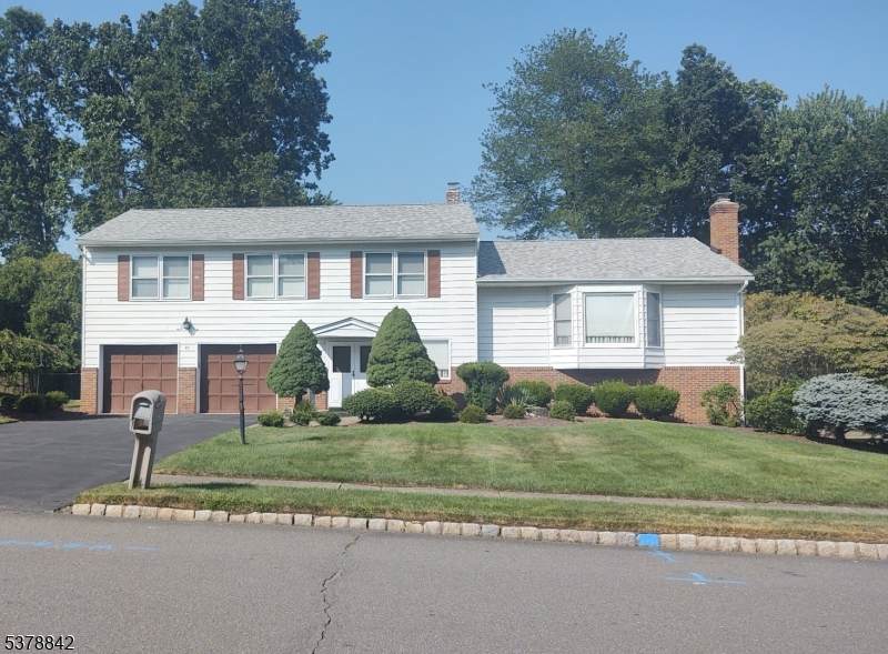 43 Reston Rd - Photo 1