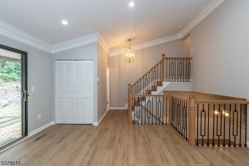 19123 Westview - Photo 1