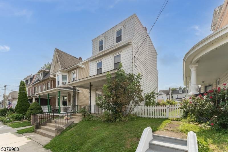 164 Summit Ave - Photo 1