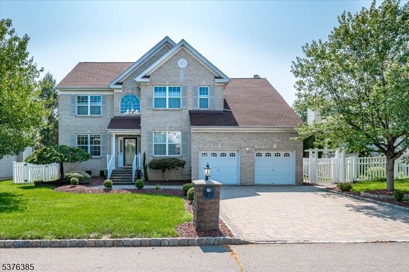 20 Treetops Cir - Photo 1