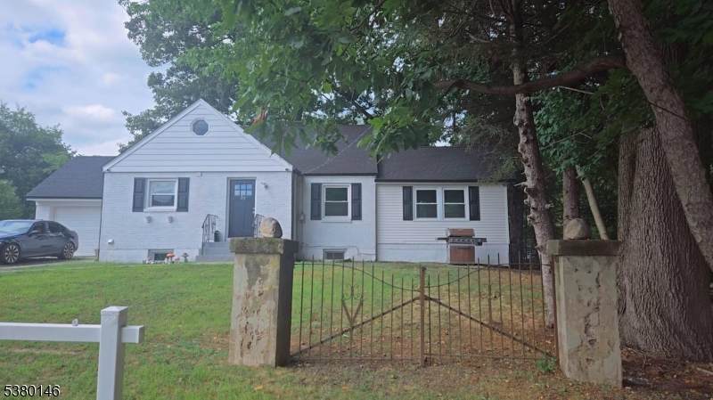 29 Stansfield Pl - Photo 1