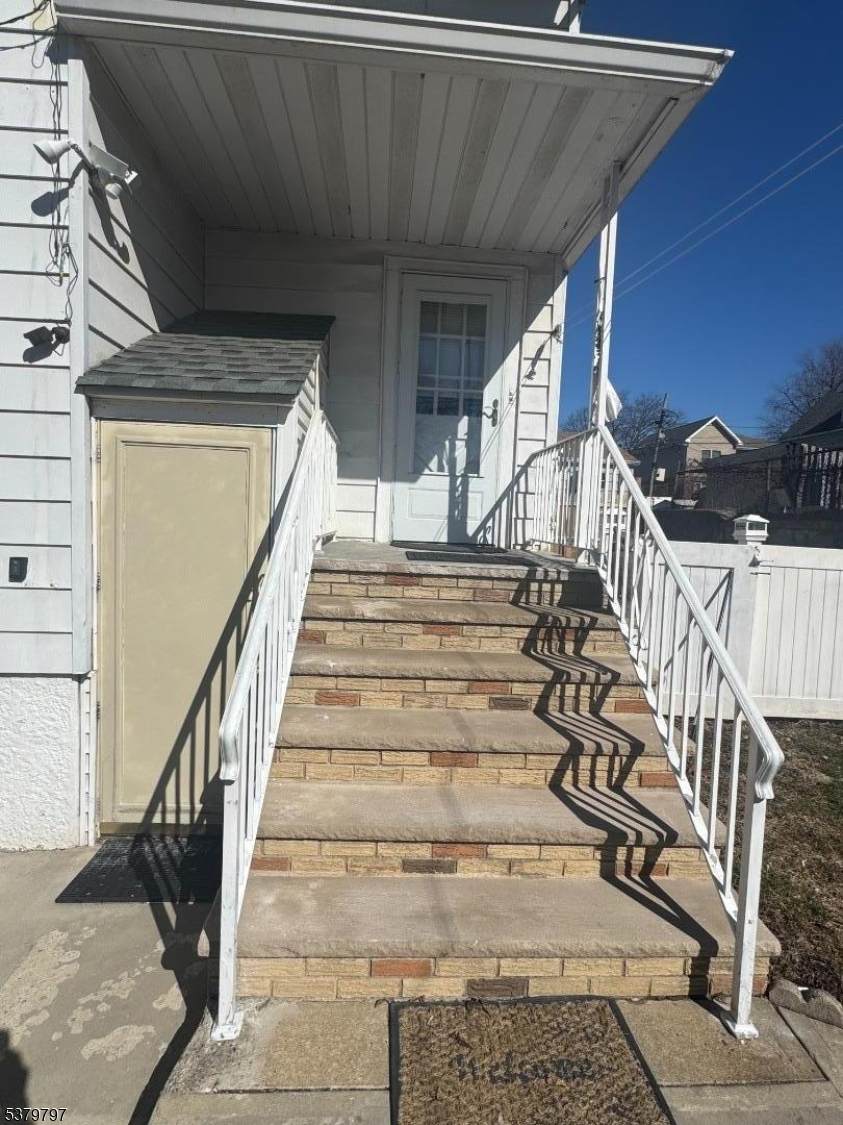 309 Mount Pleasant Ave - Photo 1