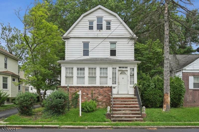 61 Concord Ave - Photo 1