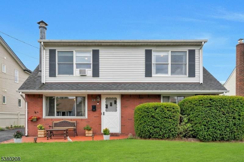 415 Washington Ave - Photo 1